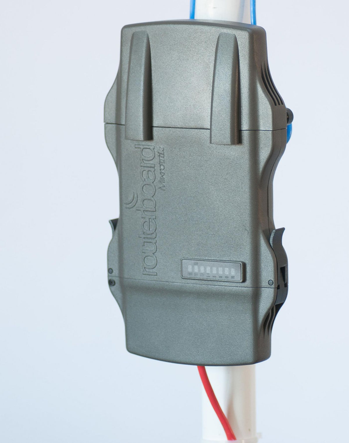 MikroTik NetMETAL 5 (720MHz CPU, 128MB